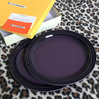 ルクルーゼ(LE CREUSET)のル・クルーゼ 皿 ラウンドプレートLC 23cm 紫 パープル 2枚セット(食器)