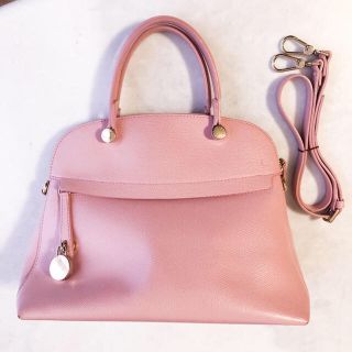 フルラ(Furla)のFURLA パイパー M ピンク　ショルダーバッグ(ハンドバッグ)