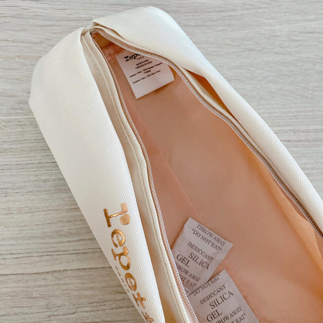 repetto(レペット)のfummy様専用★レペット ノベルティ ポーチ レディースのファッション小物(ポーチ)の商品写真