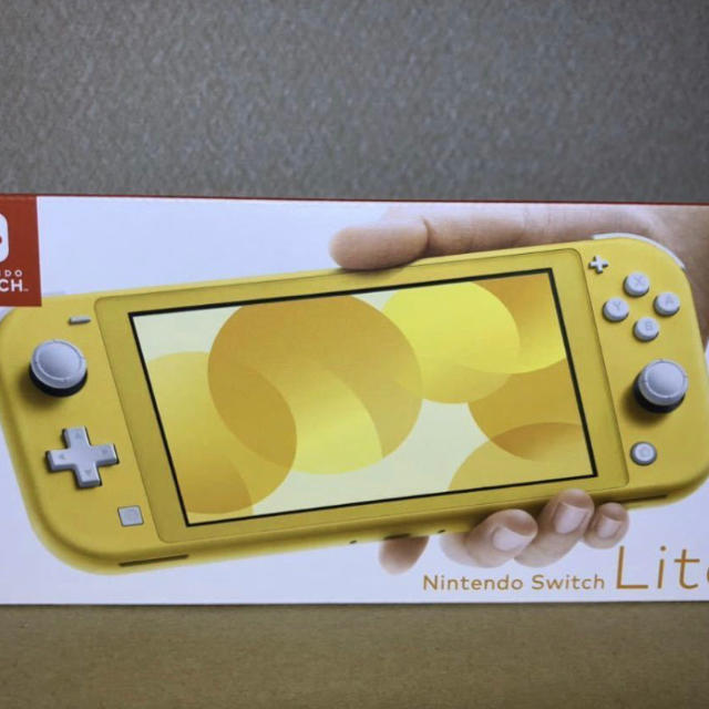 ゲームソフト/ゲーム機本体極美品　Nintendo switch  Lite イエロー