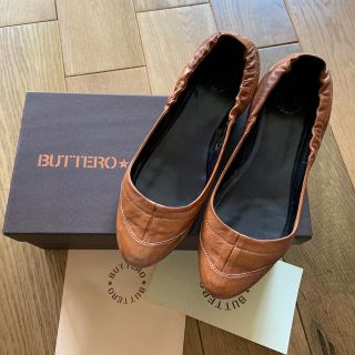 ブッテロ(BUTTERO)のブッテロ　ローヒール　パンプス　サイズ36 buttero(ハイヒール/パンプス)