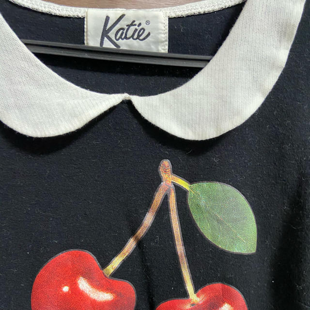 Katie(ケイティー)のKatie パフスリーブワンピ レディースのワンピース(ひざ丈ワンピース)の商品写真