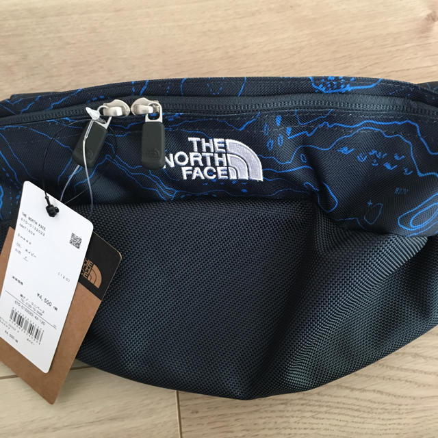 THE NORTH FACE(ザノースフェイス)の最終値下 THE NORTH FACE Sweepナノユニバースショルダーバッグ メンズのバッグ(ウエストポーチ)の商品写真