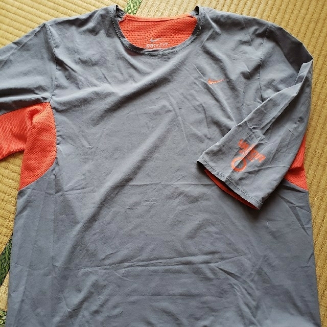 NIKE(ナイキ)のナイキ　カットソー メンズのトップス(Tシャツ/カットソー(七分/長袖))の商品写真