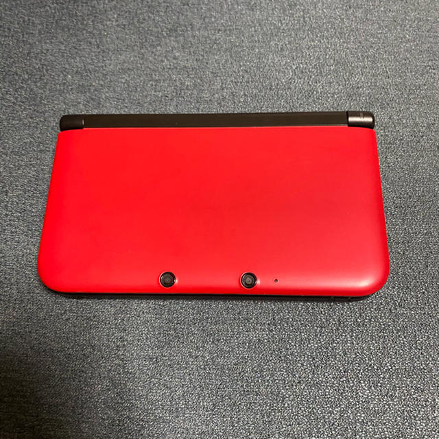 ニンテンドー3DS(ニンテンドー3DS)のニンテンドー　3DS LL 本体 (赤×黒) エンタメ/ホビーのゲームソフト/ゲーム機本体(携帯用ゲーム機本体)の商品写真