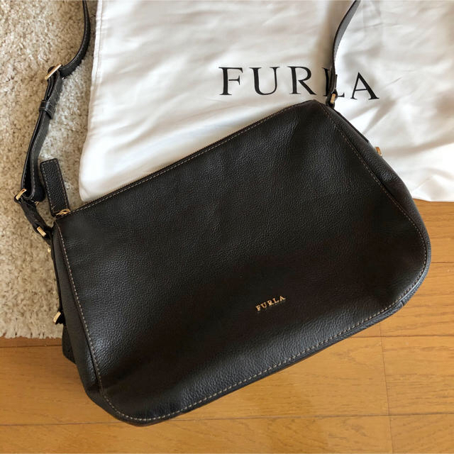 美品 フルラ FURLA ショルダーバッグ パイパー 03-23022407