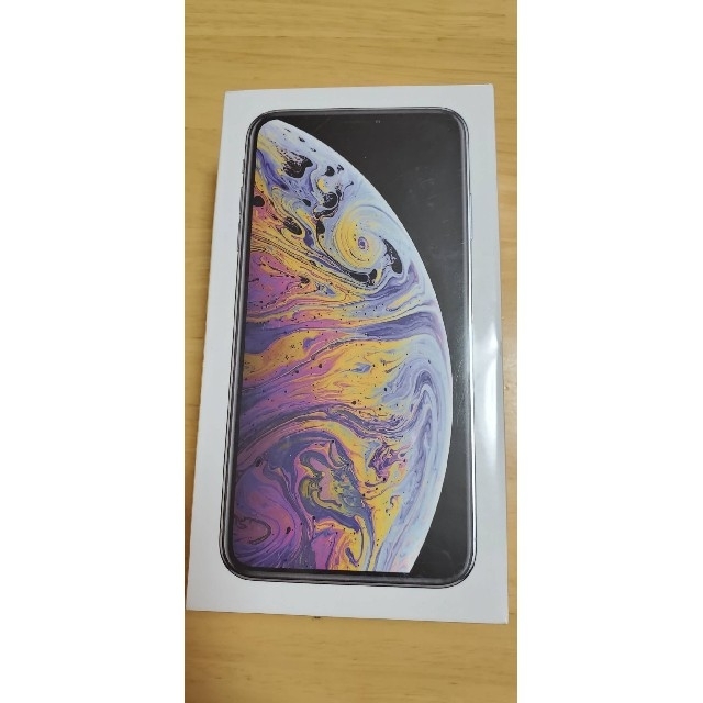 iPhone(アイフォーン)のiPhone XS Max 256GB シルバー スマホ/家電/カメラのスマートフォン/携帯電話(スマートフォン本体)の商品写真