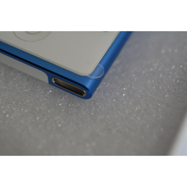 Apple(アップル)の【新品未使用】iPod nano 第7世代 16GB ブルー apple スマホ/家電/カメラのオーディオ機器(ポータブルプレーヤー)の商品写真