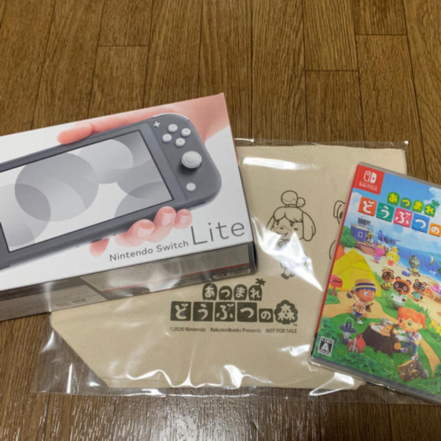 Nintendo Switch(ニンテンドースイッチ)のNintendo Switch Lite & あつまれ どうぶつの森 ソフト エンタメ/ホビーのゲームソフト/ゲーム機本体(家庭用ゲーム機本体)の商品写真