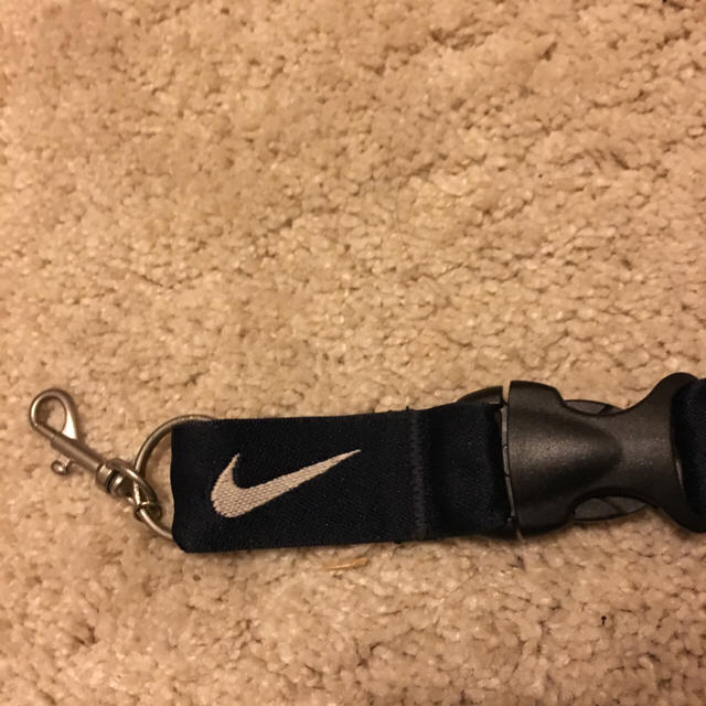 NIKE(ナイキ)のNIKE ネックストラップ メンズのファッション小物(キーホルダー)の商品写真