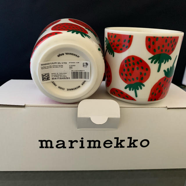 marimekko(マリメッコ)のマリメッコ   マンシッカ    ラテマグ　2個 インテリア/住まい/日用品のキッチン/食器(グラス/カップ)の商品写真