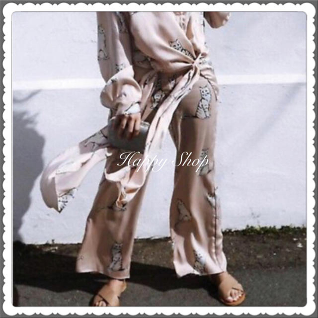 Juicy Couture(ジューシークチュール)の【人気 新品 完売】❤︎Lovelyピンクが可愛い❤︎ネコ♡パンツ❤︎幸せオーラ レディースのパンツ(カジュアルパンツ)の商品写真