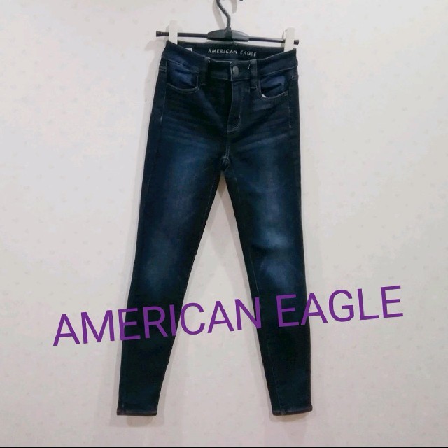 American Eagle(アメリカンイーグル)のAMERICAN EAGLE ハイライズ スーパーストレッチジェギング レディースのパンツ(デニム/ジーンズ)の商品写真
