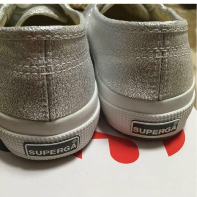 SUPERGA(スペルガ)のスペルガ スニーカー☆シルバー試着のみ レディースの靴/シューズ(スニーカー)の商品写真