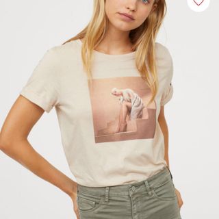 エイチアンドエム(H&M)のアリアナTシャツ　ベージュ　B02(Tシャツ(半袖/袖なし))