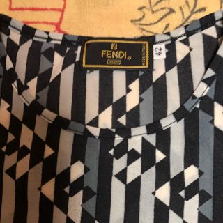 フェンディ(FENDI)のモカッチさん専用FENDI のトップスになります。(カットソー(半袖/袖なし))