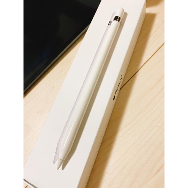 iPad(アイパッド)のiPad 第7世代 WI-FI 32GB GR + Apple Pencil スマホ/家電/カメラのPC/タブレット(タブレット)の商品写真