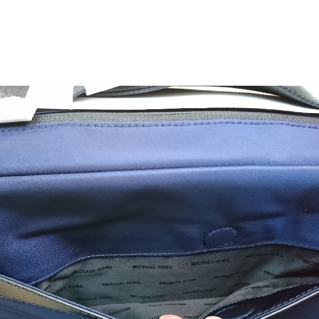 Michael Kors(マイケルコース)のゆきちゃんさん専用◎新品未使用◎ Michael Kors  ショルダーバッグ メンズのバッグ(ショルダーバッグ)の商品写真