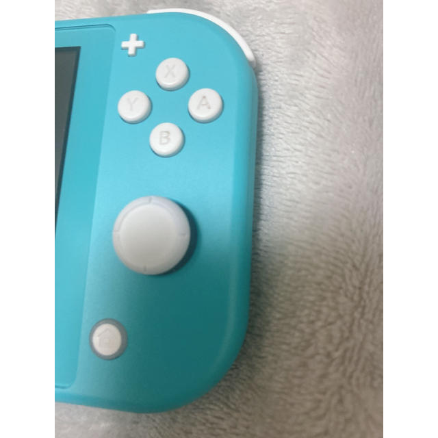 Nintendo Switch(ニンテンドースイッチ)の任天堂Switch lite ターコイズ エンタメ/ホビーのゲームソフト/ゲーム機本体(家庭用ゲーム機本体)の商品写真