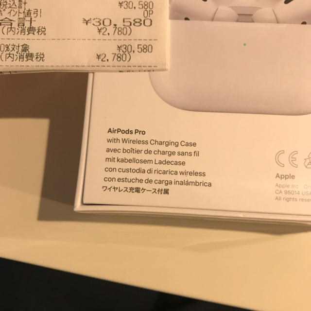 Apple(アップル)のAirPods Pro 即日発送 スマホ/家電/カメラのオーディオ機器(ヘッドフォン/イヤフォン)の商品写真