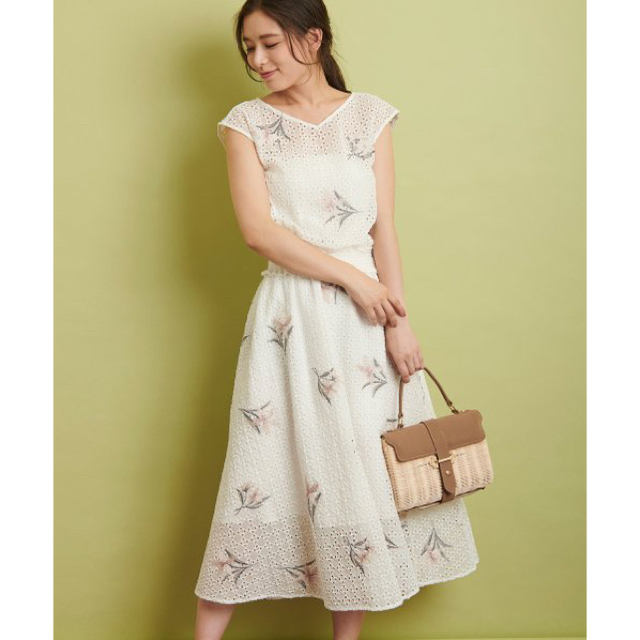 【新品・タグ付き】Noela/フラワー刺繍レーススカート