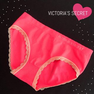 ヴィクトリアズシークレット(Victoria's Secret)の新品✨ヴィクトリアシークレット・レーストリムショーツ(ショーツ)