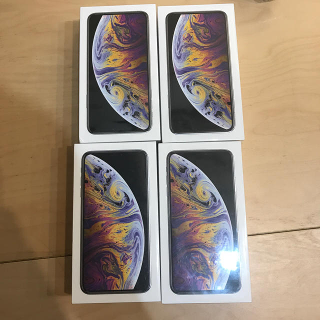 Apple(アップル)のiPhone XS Max 512g 4台 スマホ/家電/カメラのスマートフォン/携帯電話(スマートフォン本体)の商品写真