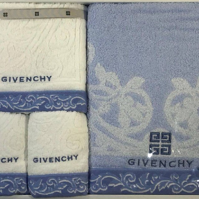 GIVENCHY タオル 新品