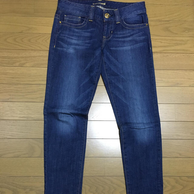 GUESS(ゲス)のGUESSスキニーデニム レディースのパンツ(デニム/ジーンズ)の商品写真