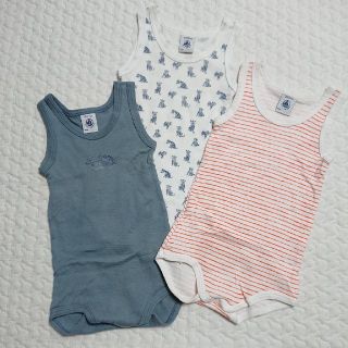 プチバトー(PETIT BATEAU)の《PETIT BATEAU》タンクトップ 3枚セット(肌着/下着)