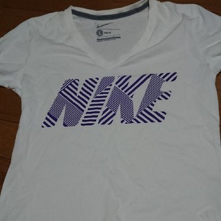 ナイキ(NIKE)の     NIKE      Tシャツ     白(Tシャツ(半袖/袖なし))