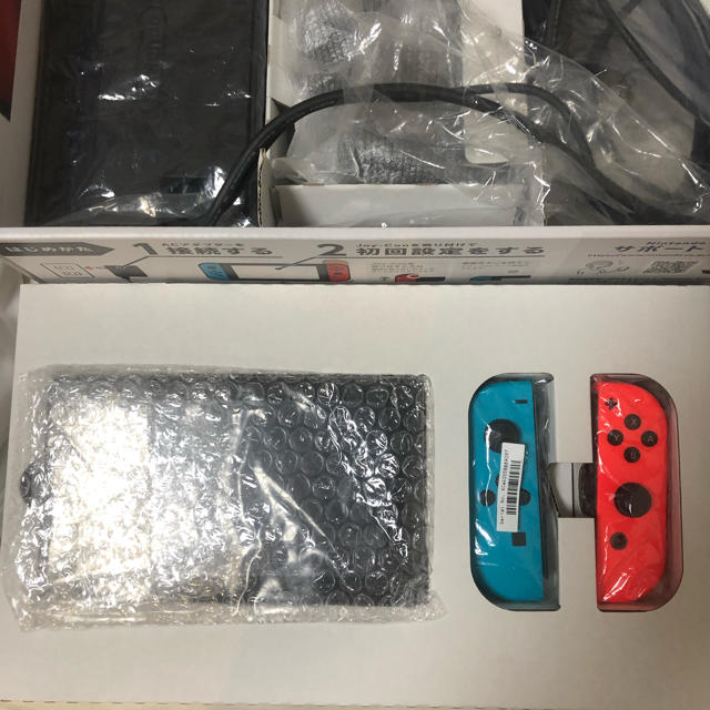 任天堂スウィッチ　本体　スウィッチ　switch