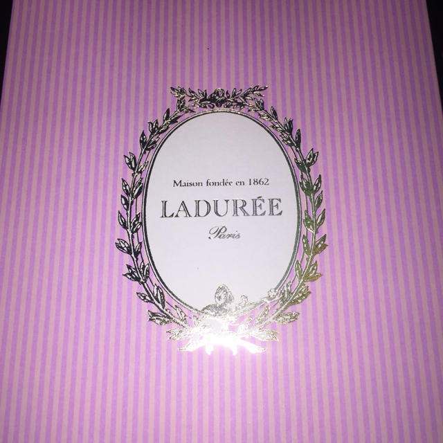 LADUREE(ラデュレ)のLADUREE ポーチ レディースのファッション小物(ポーチ)の商品写真