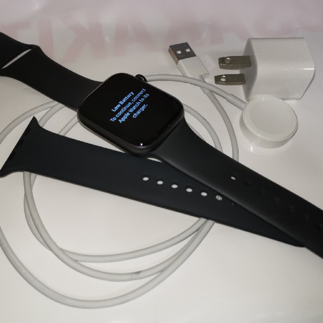 春夏新作 スマートフォン本体 Apple watch series4 44mm GPSモデル