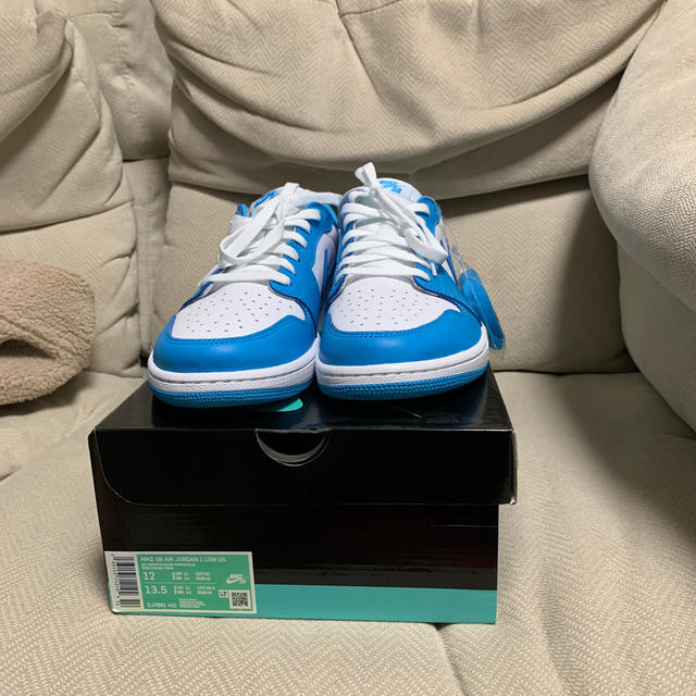 靴/シューズNike air jordan 1   SBlow unc