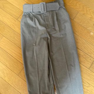 ザラ(ZARA)のZARA ベルト付きパンツ(カジュアルパンツ)