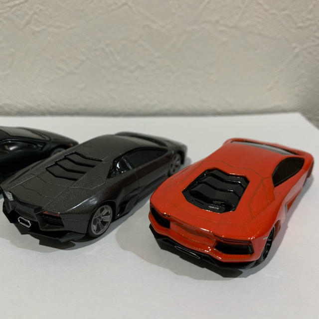 Lamborghini(ランボルギーニ)の美品 ランボルギーニ ミニカー4台セット ディアブロ アヴェンタドール エンタメ/ホビーのおもちゃ/ぬいぐるみ(ミニカー)の商品写真