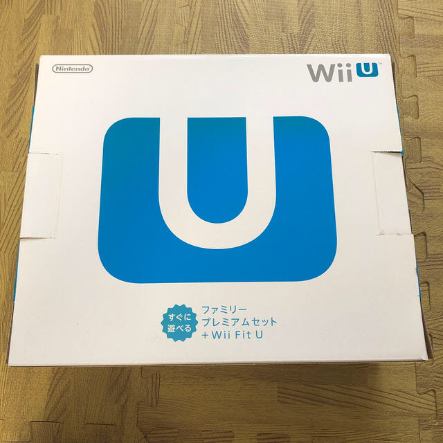 ー品販売  Wii U - Wii U すぐに遊べるファミリープレミアムセット+Wii Fit U（シロ）/ 家庭用ゲーム機本体