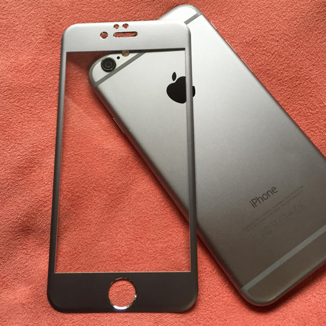 iPhone6s 6用 チタン9Hガラス スマホ/家電/カメラのスマホアクセサリー(モバイルケース/カバー)の商品写真
