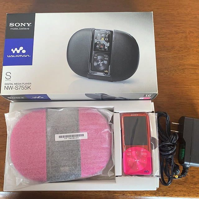 WALKMAN スピーカー付き！