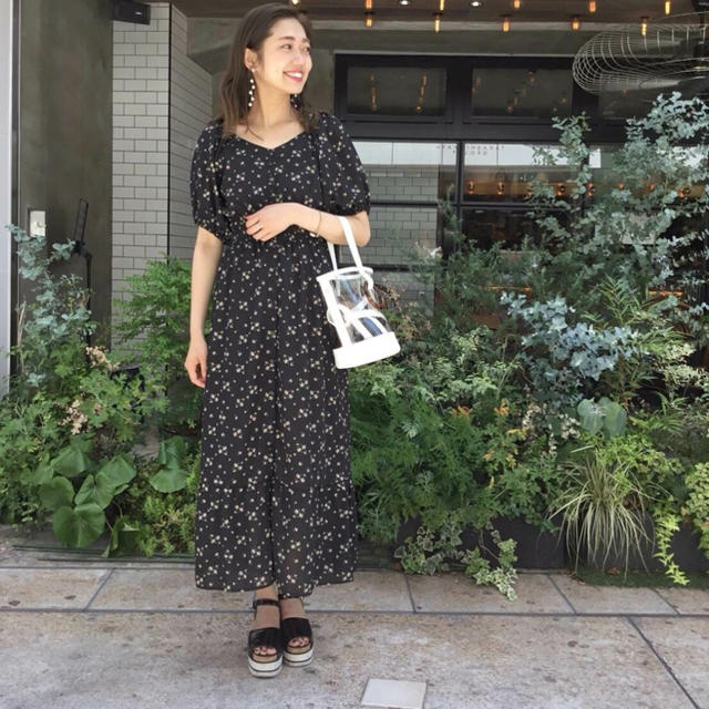 Who S Who Chico 美品 春夏トレンドwho Swhochico花柄ロングワンピース の通販 By Buyer フーズフーチコならラクマ Who S Who Chico 美品 春夏トレンドwho Swhochico花柄ロングワンピース の通販 By Buyer フーズフーチコならラクマ