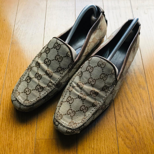 Gucci(グッチ)のold GUCCI モノグラムモカシンローファー レディースの靴/シューズ(ローファー/革靴)の商品写真