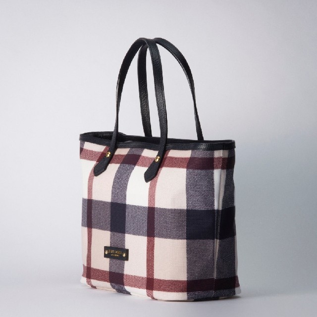 BURBERRY BLUE LABEL(バーバリーブルーレーベル)の新品 クレストブリッジ チェック PVCトートバッグ レディースのバッグ(トートバッグ)の商品写真