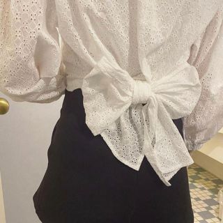 ロキエ(Lochie)のback ribbon blouse(シャツ/ブラウス(長袖/七分))