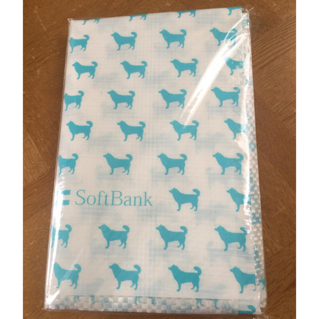 Softbank(ソフトバンク)のSoftbank お父さん 犬柄 ブルーシート レジャーシート 新品未開封 エンタメ/ホビーのコレクション(ノベルティグッズ)の商品写真