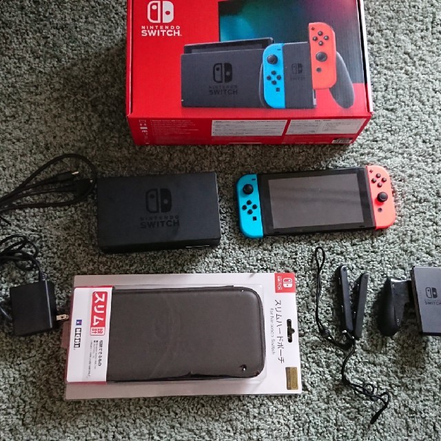 任天堂Switch本体(保証付き)+ソフト二本+ケース