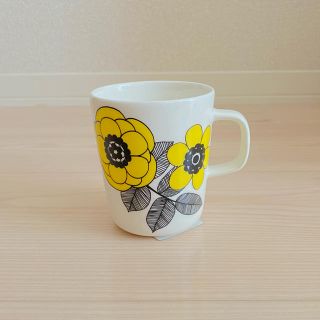 マリメッコ(marimekko)のマリメッコ　ケスティト　イエロー　マグカップ(食器)