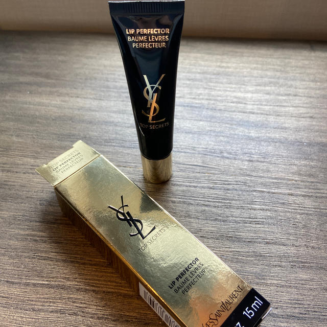 Yves Saint Laurent Beaute(イヴサンローランボーテ)の【YSL】リップ美容液 コスメ/美容のスキンケア/基礎化粧品(美容液)の商品写真