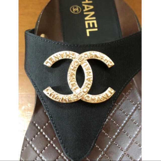 CHANEL(シャネル)の美品 CHANEL シャネル トングサンダル 黒 size36 レディースの靴/シューズ(サンダル)の商品写真