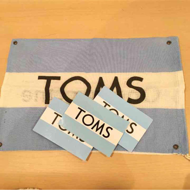 TOMS(トムズ)のシューズバッグ&ステッカー レディースのバッグ(その他)の商品写真